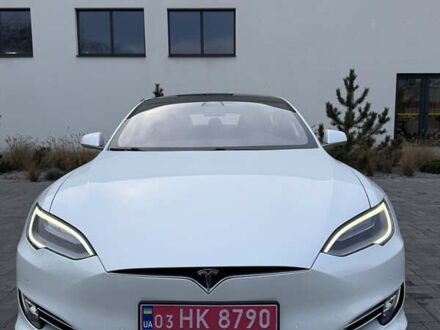 Белый Тесла Модель С, объемом двигателя 0 л и пробегом 163 тыс. км за 18800 $, фото 1 на Automoto.ua