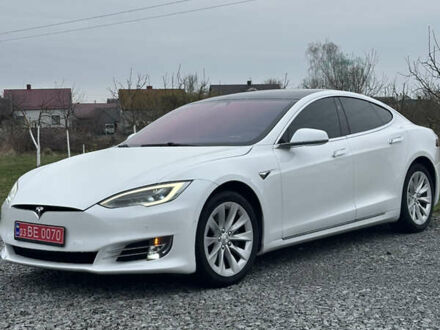 Тесла Модель С 2019 в Дубно на Automoto.ua Белый Тесла Модель С, объемом двигателя 0 л и пробегом 93 тыс. км за 21999 $, фото 1 на Automoto.ua