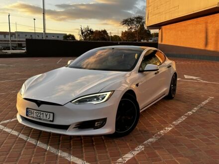 Білий Тесла Модель С, об'ємом двигуна 0 л та пробігом 44 тис. км за 22500 $, фото 1 на Automoto.ua