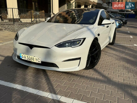 Тесла Модель С 2021 в Киеве на Automoto.ua Белый Тесла Модель С, объемом двигателя 0 л и пробегом 49 тыс. км за 49900 $, фото 1 на Automoto.ua