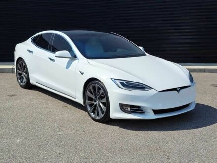 Тесла Модель С 2021 в Львове на Automoto.ua Белый Тесла Модель С, объемом двигателя 0 л и пробегом 38 тыс. км за 30000 $, фото 1 на Automoto.ua