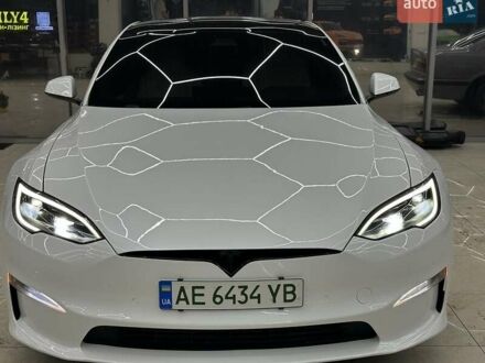 Белый Тесла Модель С, объемом двигателя 0 л и пробегом 50 тыс. км за 56000 $, фото 1 на Automoto.ua