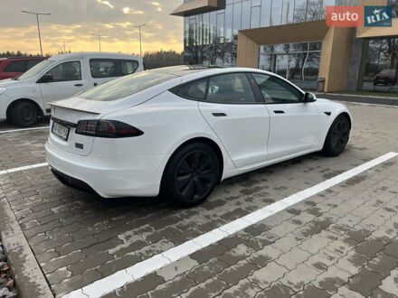 Тесла Модель С 2022 у Києві на Automoto.ua Білий Тесла Модель С, об'ємом двигуна 0 л та пробігом 1 тис. км за 100000 $, фото 1 на Automoto.ua