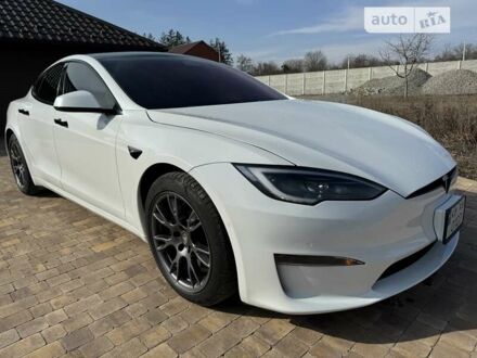 Білий Тесла Модель С, об'ємом двигуна 0 л та пробігом 23 тис. км за 64000 $, фото 1 на Automoto.ua