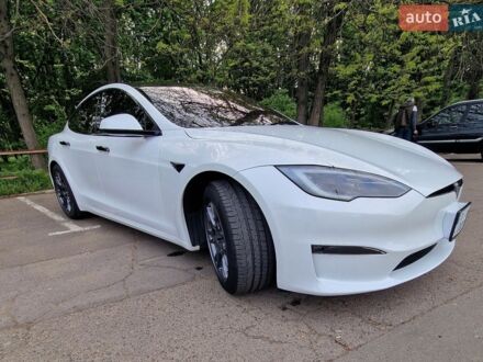 Белый Тесла Модель С, объемом двигателя 0 л и пробегом 69 тыс. км за 39900 $, фото 1 на Automoto.ua