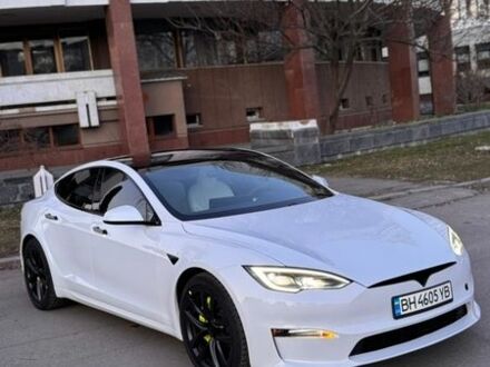 Белый Тесла Модель С, объемом двигателя 0 л и пробегом 27 тыс. км за 48000 $, фото 1 на Automoto.ua