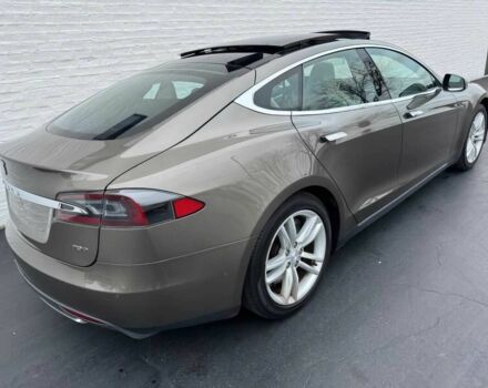Бежевый Тесла Модель С, объемом двигателя 0 л и пробегом 80 тыс. км за 7600 $, фото 6 на Automoto.ua
