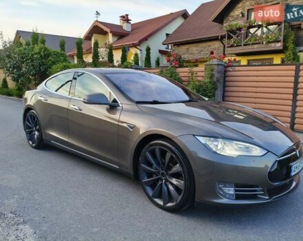 Бежевий Тесла Модель С, об'ємом двигуна 0 л та пробігом 303 тис. км за 15300 $, фото 8 на Automoto.ua