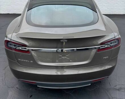 Бежевый Тесла Модель С, объемом двигателя 0 л и пробегом 80 тыс. км за 7600 $, фото 5 на Automoto.ua