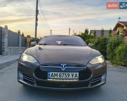 Бежевий Тесла Модель С, об'ємом двигуна 0 л та пробігом 303 тис. км за 15300 $, фото 3 на Automoto.ua
