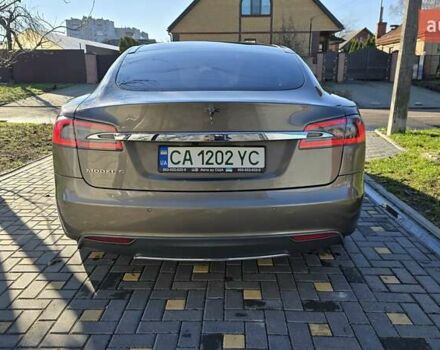 Бежевый Тесла Модель С, объемом двигателя 0 л и пробегом 170 тыс. км за 15300 $, фото 7 на Automoto.ua