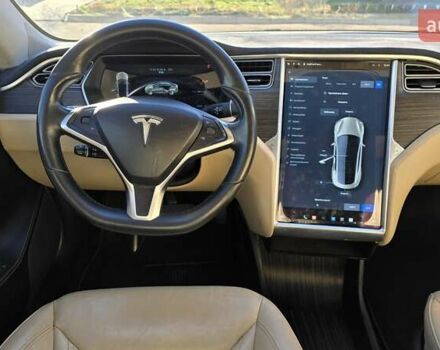 Бежевый Тесла Модель С, объемом двигателя 0 л и пробегом 170 тыс. км за 15300 $, фото 28 на Automoto.ua
