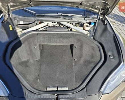 Бежевый Тесла Модель С, объемом двигателя 0 л и пробегом 170 тыс. км за 15300 $, фото 14 на Automoto.ua