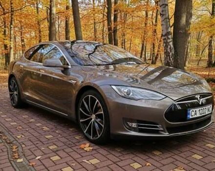 Бежевый Тесла Модель С, объемом двигателя 0 л и пробегом 170 тыс. км за 15300 $, фото 1 на Automoto.ua