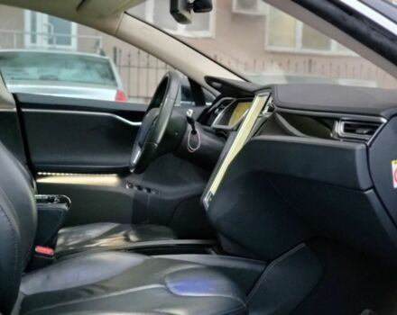 Черный Тесла Модель С, объемом двигателя 0 л и пробегом 120 тыс. км за 13900 $, фото 12 на Automoto.ua