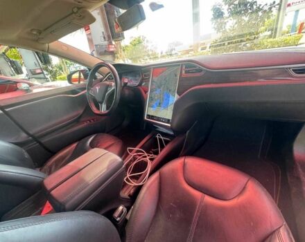 Черный Тесла Модель С, объемом двигателя 0 л и пробегом 155 тыс. км за 4300 $, фото 4 на Automoto.ua