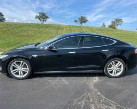 Черный Тесла Модель С, объемом двигателя 0 л и пробегом 86 тыс. км за 9200 $, фото 3 на Automoto.ua