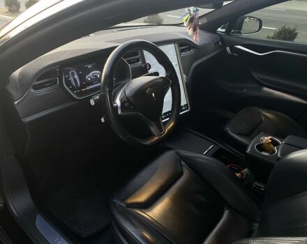 Черный Тесла Модель С, объемом двигателя 0 л и пробегом 159 тыс. км за 14500 $, фото 3 на Automoto.ua