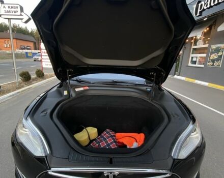 Черный Тесла Модель С, объемом двигателя 0 л и пробегом 159 тыс. км за 14500 $, фото 6 на Automoto.ua