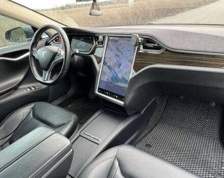 Черный Тесла Модель С, объемом двигателя 0 л и пробегом 210 тыс. км за 14859 $, фото 6 на Automoto.ua