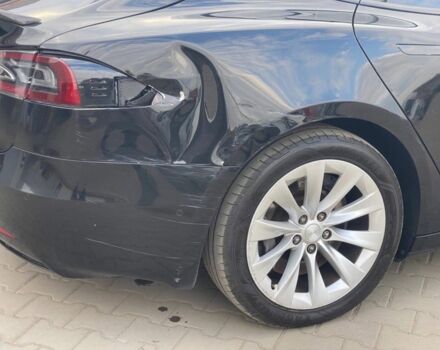 Чорний Тесла Модель С, об'ємом двигуна 0 л та пробігом 302 тис. км за 10500 $, фото 2 на Automoto.ua