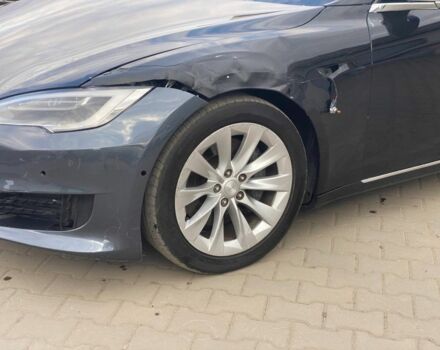 Чорний Тесла Модель С, об'ємом двигуна 0 л та пробігом 302 тис. км за 10500 $, фото 1 на Automoto.ua