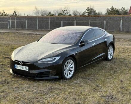 Чорний Тесла Модель С, об'ємом двигуна 0 л та пробігом 66 тис. км за 15999 $, фото 4 на Automoto.ua