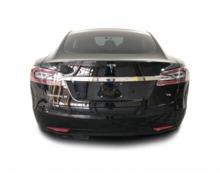 Чорний Тесла Модель С, об'ємом двигуна 0 л та пробігом 110 тис. км за 17000 $, фото 15 на Automoto.ua