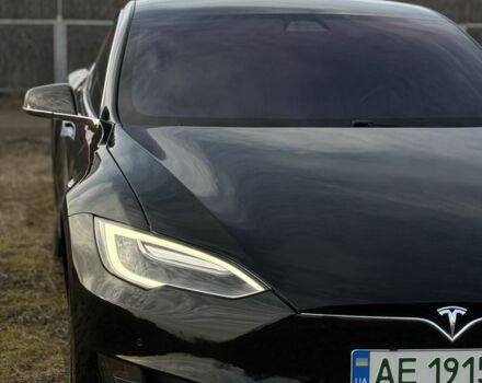 Чорний Тесла Модель С, об'ємом двигуна 0 л та пробігом 66 тис. км за 15999 $, фото 2 на Automoto.ua