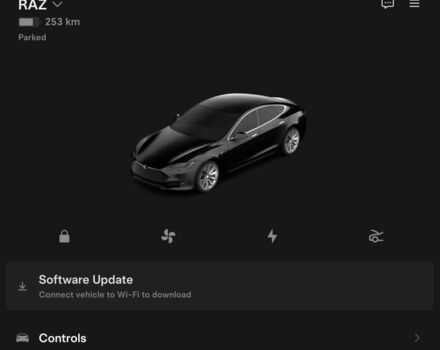 Чорний Тесла Модель С, об'ємом двигуна 0 л та пробігом 110 тис. км за 17000 $, фото 1 на Automoto.ua