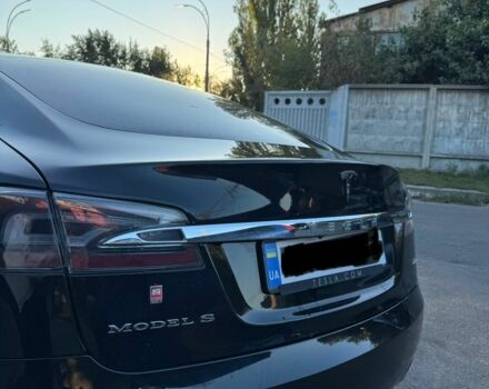 Черный Тесла Модель С, объемом двигателя 0 л и пробегом 99 тыс. км за 22256 $, фото 4 на Automoto.ua