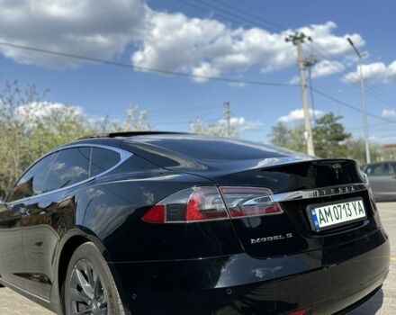 Черный Тесла Модель С, объемом двигателя 0 л и пробегом 59 тыс. км за 32000 $, фото 3 на Automoto.ua
