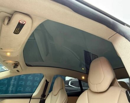 Черный Тесла Модель С, объемом двигателя 0 л и пробегом 101 тыс. км за 25499 $, фото 5 на Automoto.ua