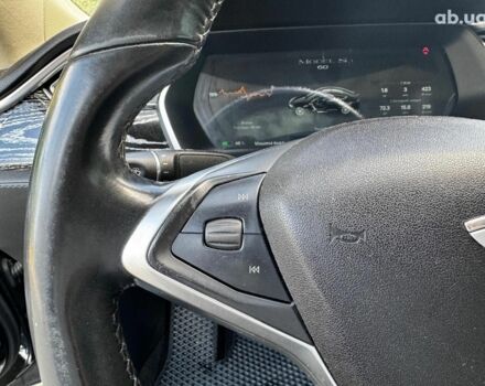 Черный Тесла Модель С, объемом двигателя 0 л и пробегом 313 тыс. км за 12690 $, фото 14 на Automoto.ua