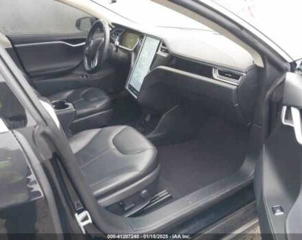 Черный Тесла Модель С, объемом двигателя 0 л и пробегом 48 тыс. км за 3800 $, фото 4 на Automoto.ua