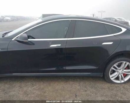 Черный Тесла Модель С, объемом двигателя 0 л и пробегом 48 тыс. км за 3800 $, фото 12 на Automoto.ua