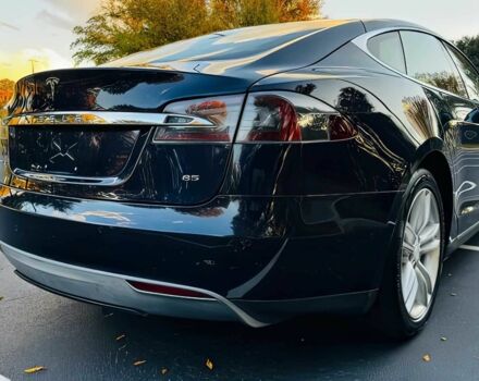 Черный Тесла Модель С, объемом двигателя 0 л и пробегом 75 тыс. км за 7000 $, фото 3 на Automoto.ua