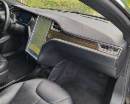 Черный Тесла Модель С, объемом двигателя 0 л и пробегом 119 тыс. км за 7800 $, фото 9 на Automoto.ua