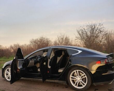 Чорний Тесла Модель С, об'ємом двигуна 0 л та пробігом 162 тис. км за 9500 $, фото 2 на Automoto.ua