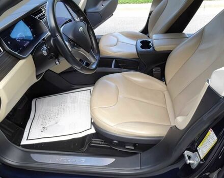 Черный Тесла Модель С, объемом двигателя 4.8 л и пробегом 79 тыс. км за 9700 $, фото 7 на Automoto.ua