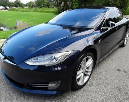 Черный Тесла Модель С, объемом двигателя 4.8 л и пробегом 79 тыс. км за 9700 $, фото 2 на Automoto.ua