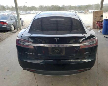 Чорний Тесла Модель С, об'ємом двигуна 0 л та пробігом 87 тис. км за 2900 $, фото 5 на Automoto.ua