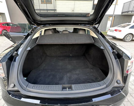 Черный Тесла Модель С, объемом двигателя 0 л и пробегом 116 тыс. км за 10000 $, фото 13 на Automoto.ua