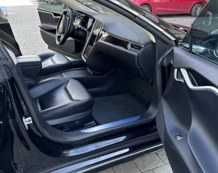 Черный Тесла Модель С, объемом двигателя 0 л и пробегом 116 тыс. км за 10000 $, фото 9 на Automoto.ua