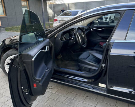 Черный Тесла Модель С, объемом двигателя 0 л и пробегом 116 тыс. км за 10000 $, фото 27 на Automoto.ua