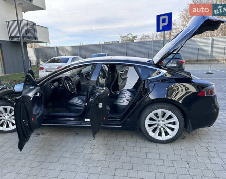 Черный Тесла Модель С, объемом двигателя 0 л и пробегом 116 тыс. км за 10000 $, фото 3 на Automoto.ua