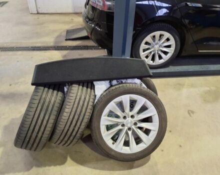 Черный Тесла Модель С, объемом двигателя 0 л и пробегом 141 тыс. км за 16100 $, фото 11 на Automoto.ua