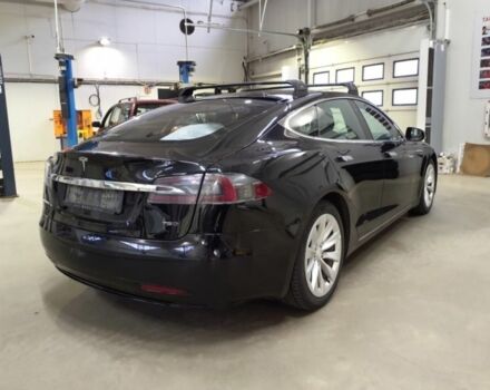 Черный Тесла Модель С, объемом двигателя 0 л и пробегом 141 тыс. км за 16100 $, фото 3 на Automoto.ua