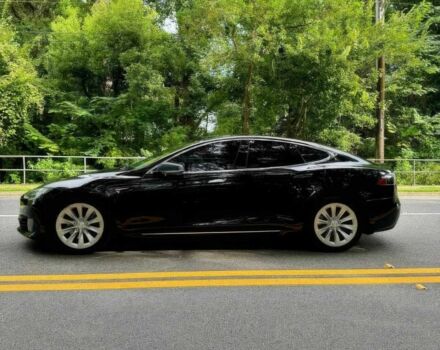 Чорний Тесла Модель С, об'ємом двигуна 0 л та пробігом 63 тис. км за 14600 $, фото 4 на Automoto.ua