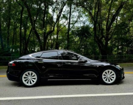 Чорний Тесла Модель С, об'ємом двигуна 0 л та пробігом 63 тис. км за 14600 $, фото 3 на Automoto.ua